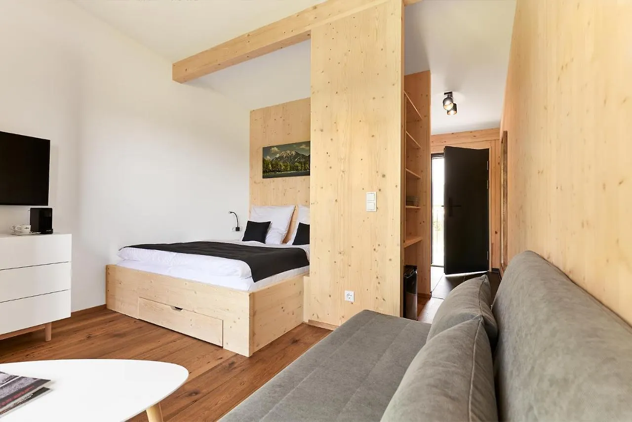 Water, Ski & Mountain Lodge كيفرسفلدن 0*,
